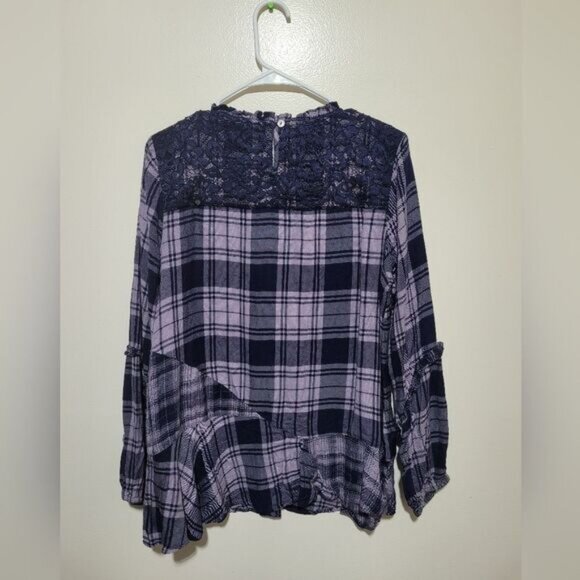 LOGO Lavish Lori Goldstein Woven Plaid Blouse Tunic Top Lace Detail - Picture 2 of 7